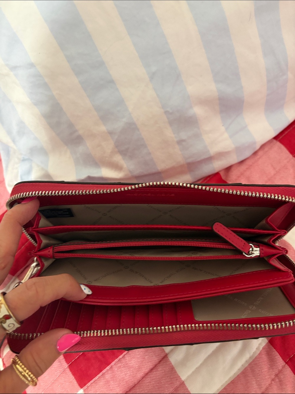 Michael Kors Pink Red MK Logo Zip Wristlet Wallet - Picture 3 of 5